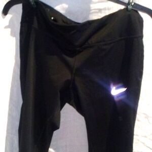 Nike dri-fit crop tights, med